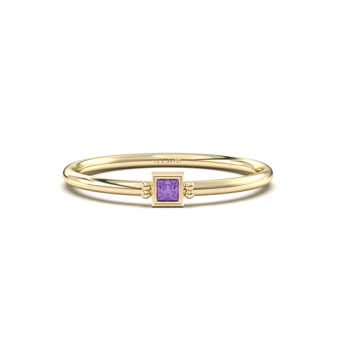 18K yellow gold 1 stone birthstone family ring with cubic zirconia, front view