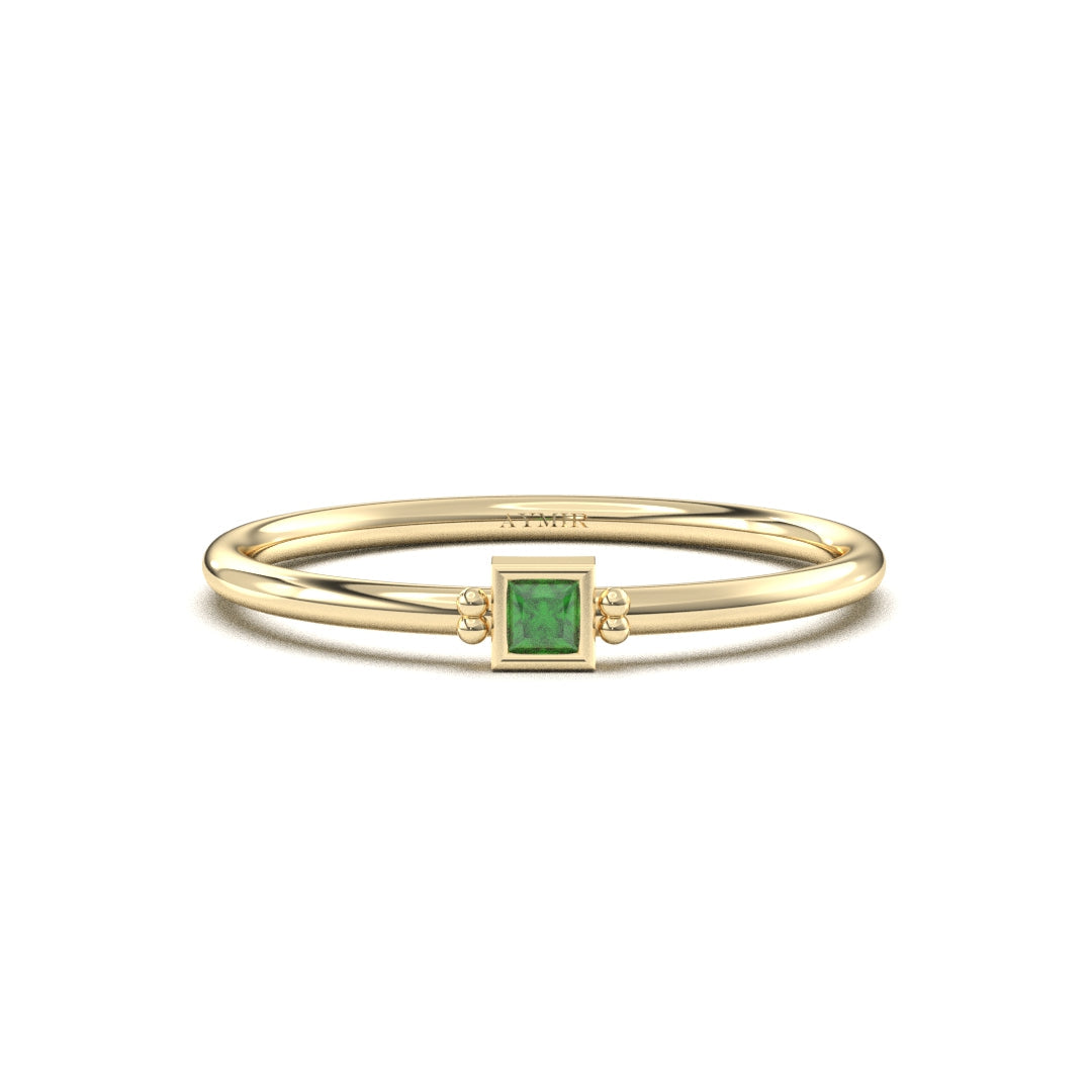 18K yellow gold 1 stone birthstone family ring with cubic zirconia, front view