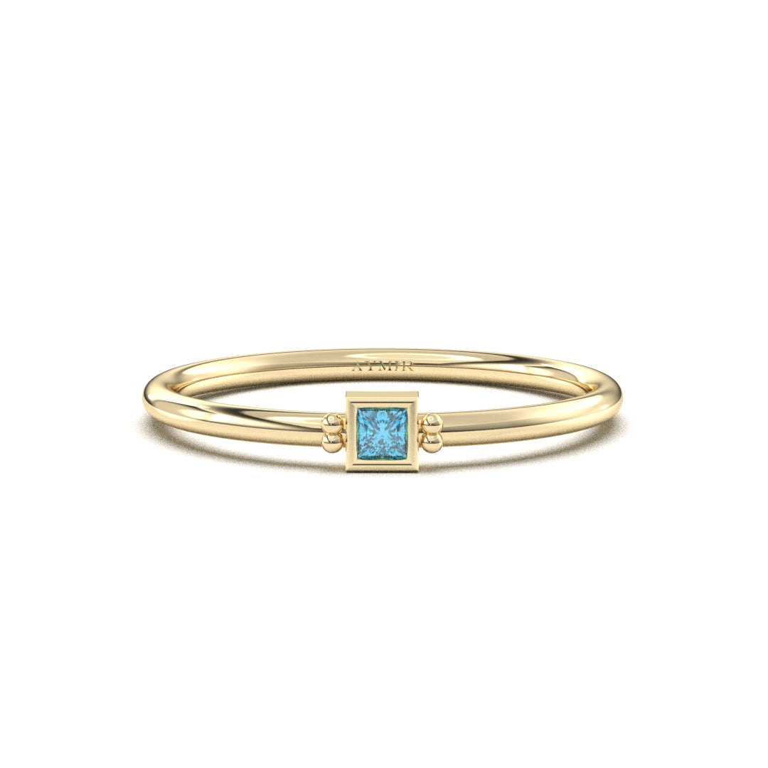 18K yellow gold 1 stone birthstone family ring with cubic zirconia, front view