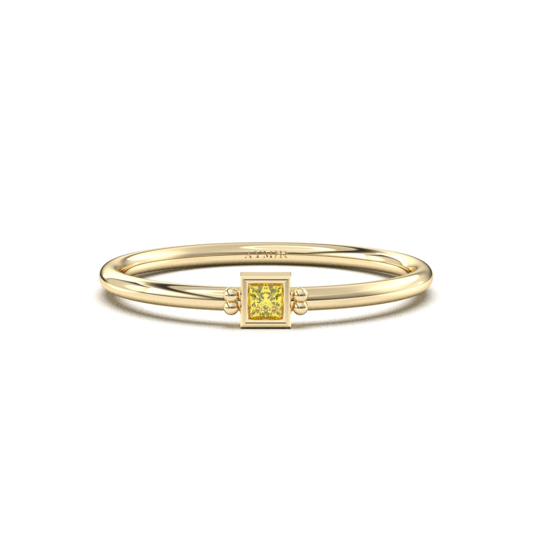 18K yellow gold 1 stone birthstone family ring with cubic zirconia, front view
