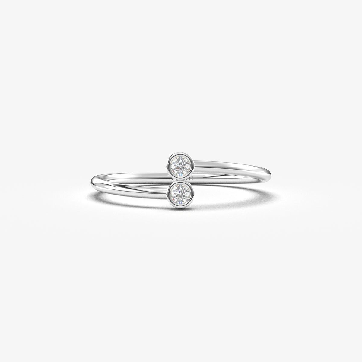 18K white gold toi et moi bezel ring with natural diamonds, front view