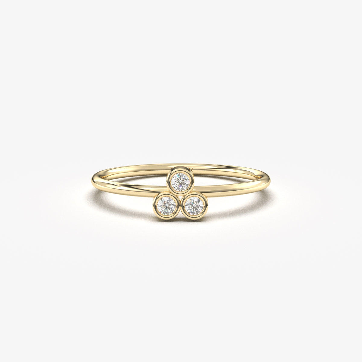 18K yellow gold trefoil ring with cubic zirconia, front view