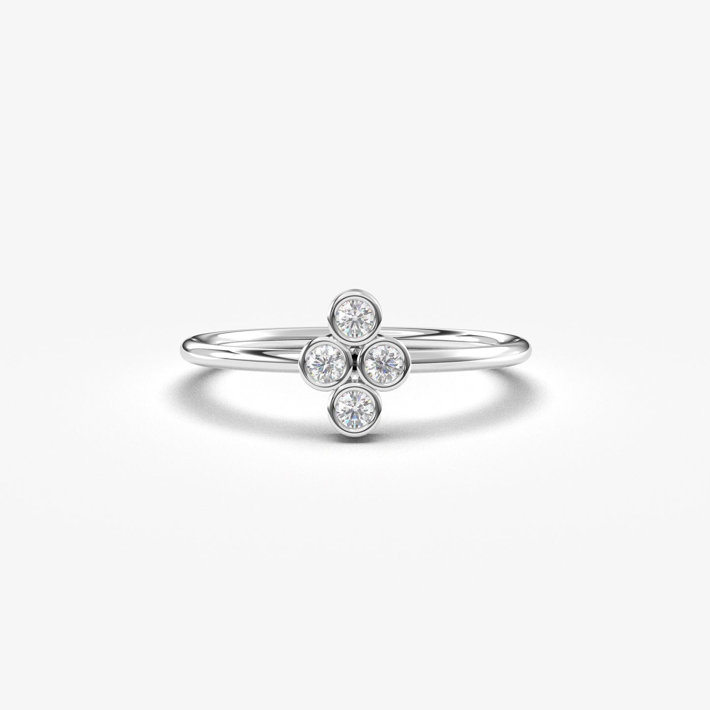 18K white gold clover ring with cubic zirconia, front view
