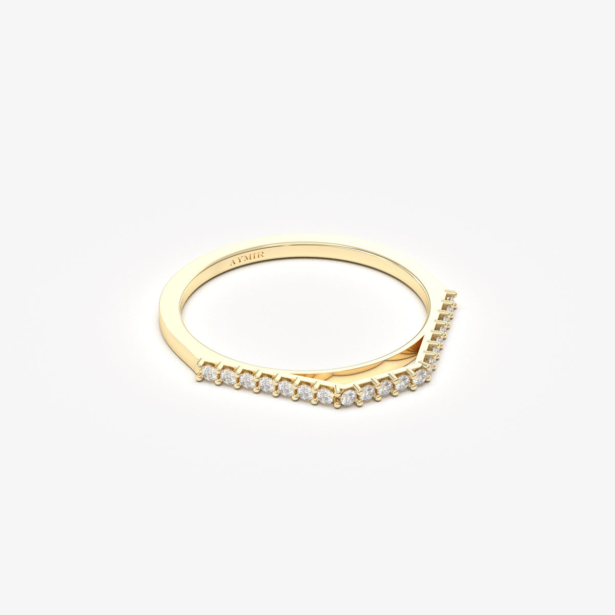18K yellow gold chevron ring with cubic zirconia, angled view