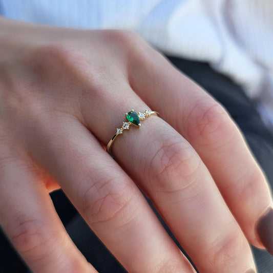 10K Gold Pear Emerald Diamond Ring - 2S123EME