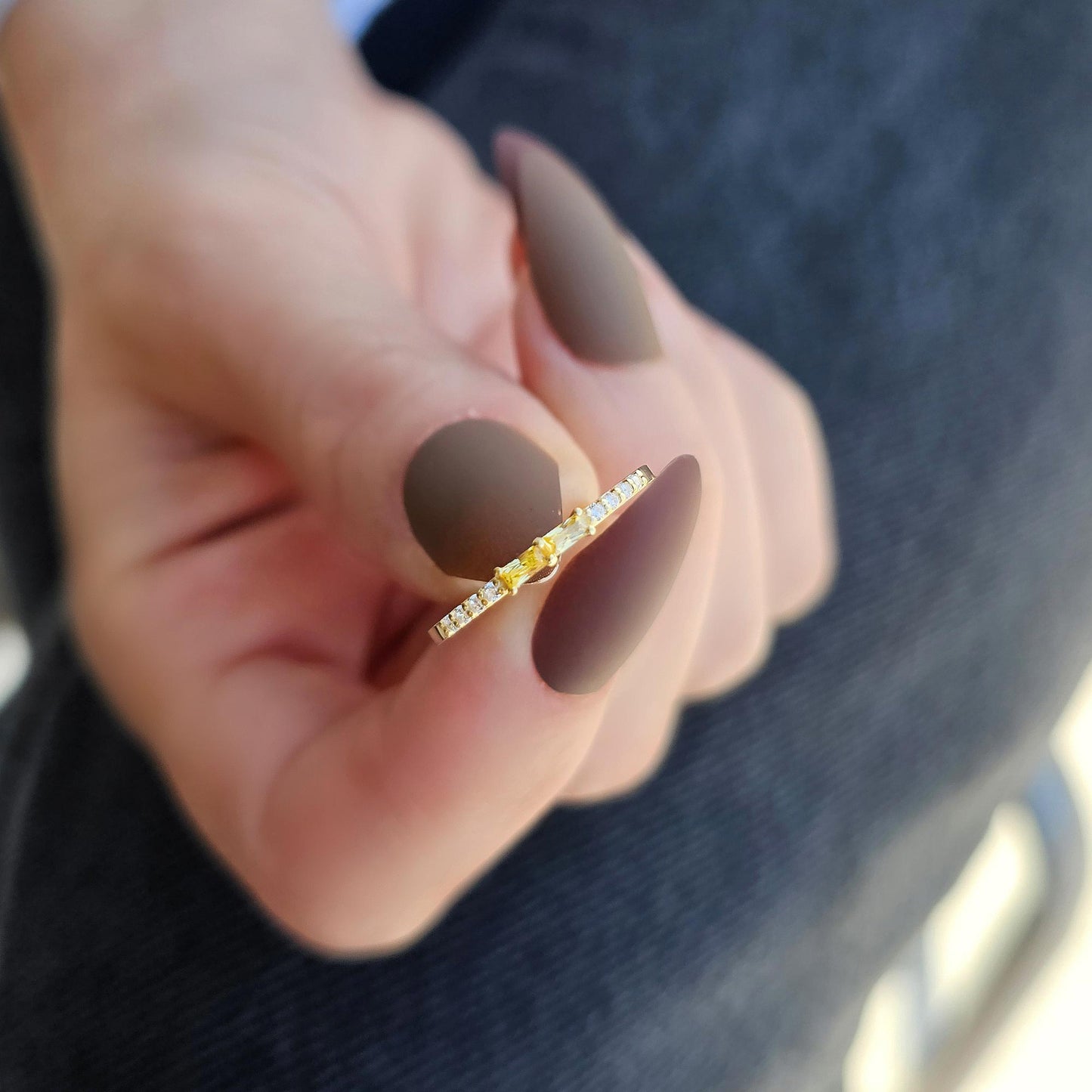 Anillo de oro de 18 quilates con citrino y circonitas talla baguette - 2S16CIT