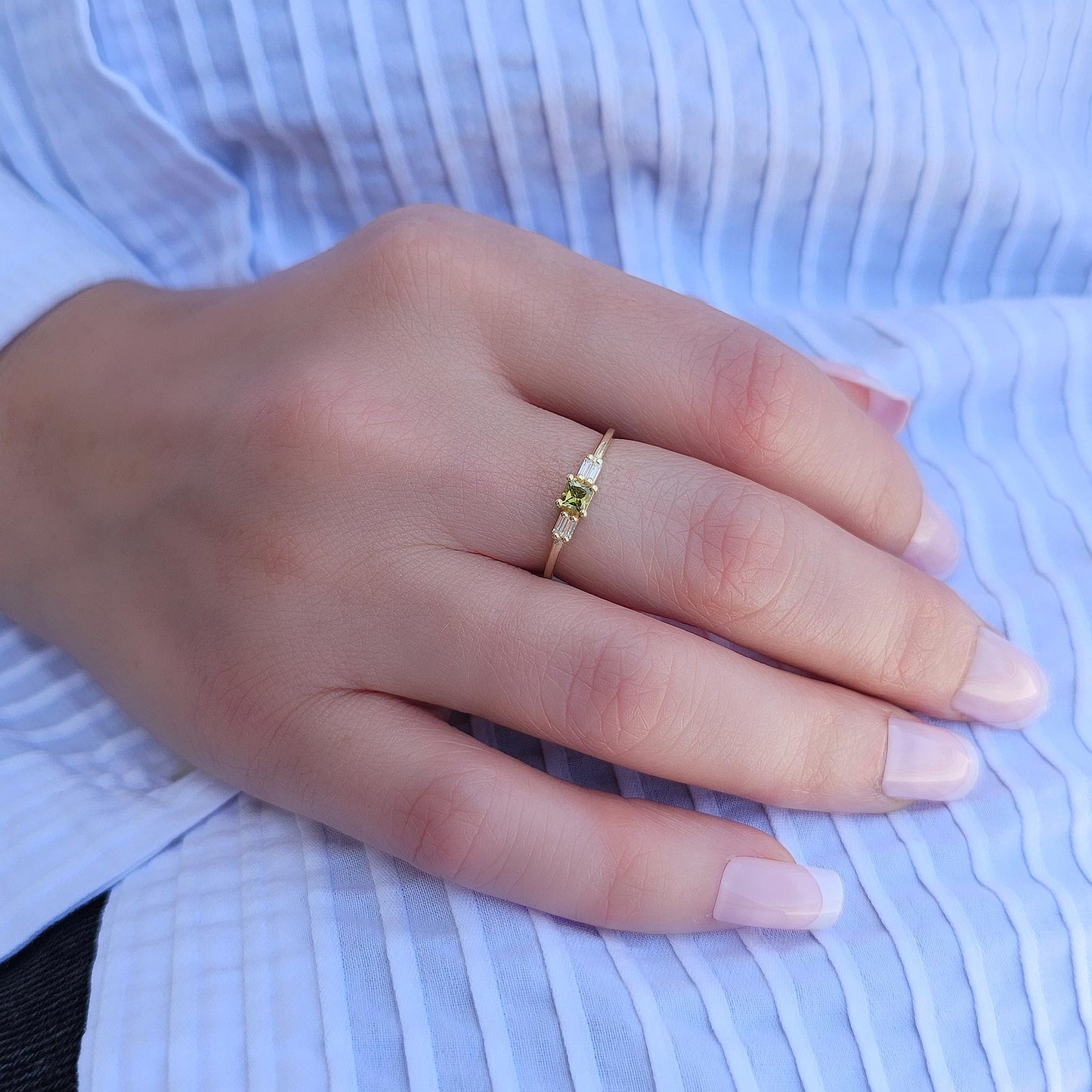 18K Gold Peridot Baguette Cz Ring - 2S162PER
