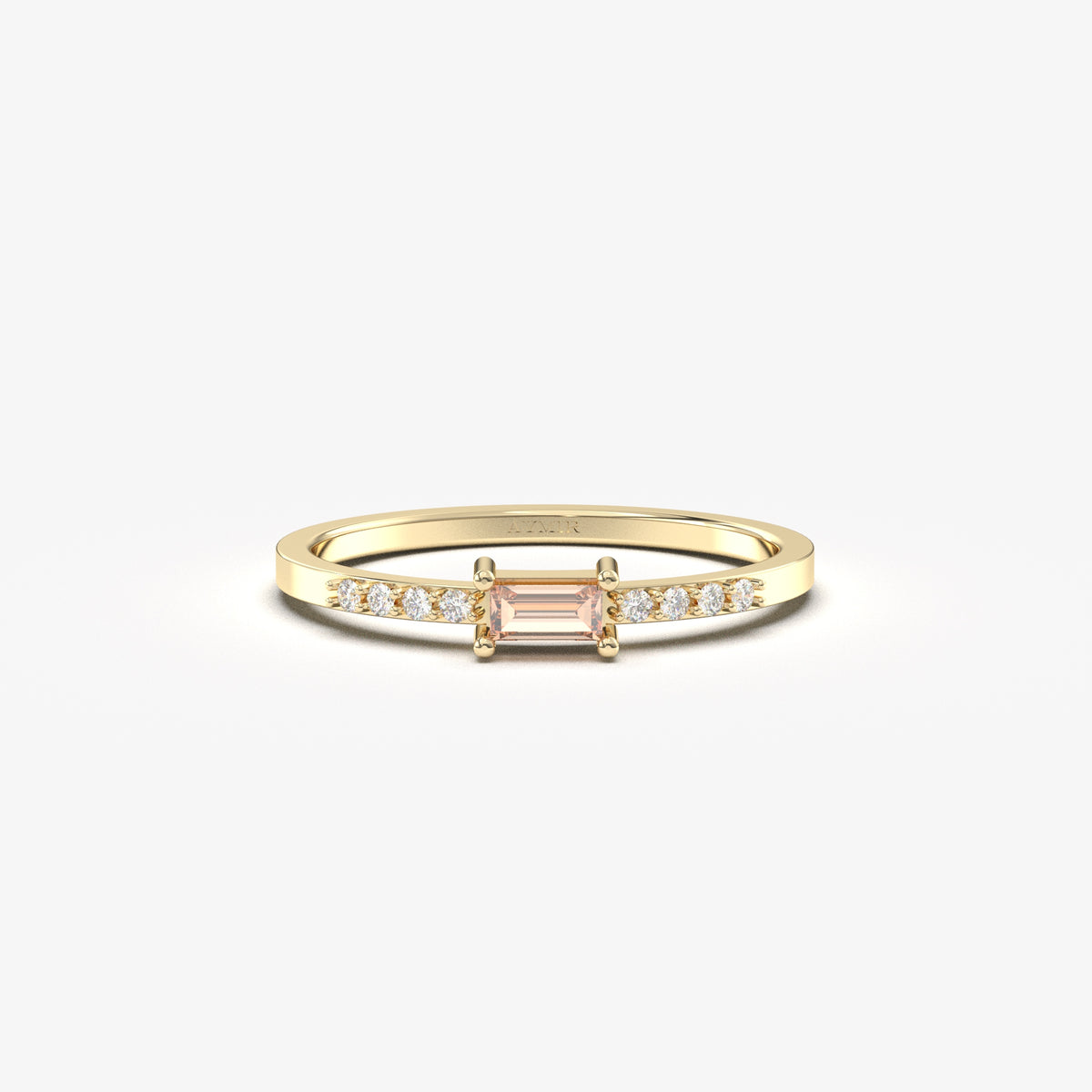 Yellow gold champagne-stone baguette ring, front view