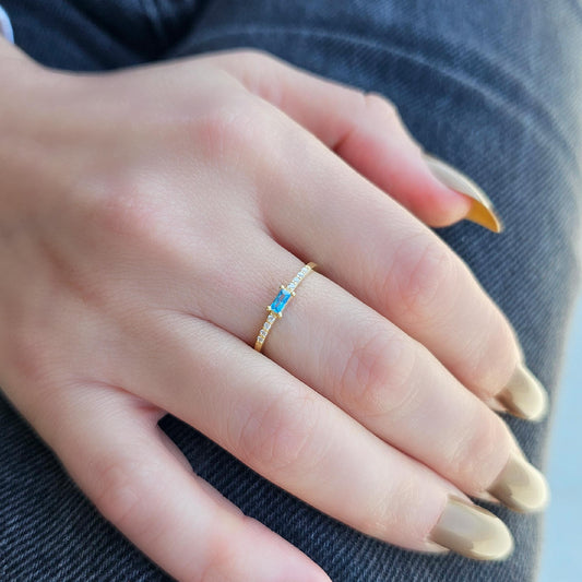 18K Gold Minimalist Baguette Sky Blue and Diamond Ring - 2S2SKY