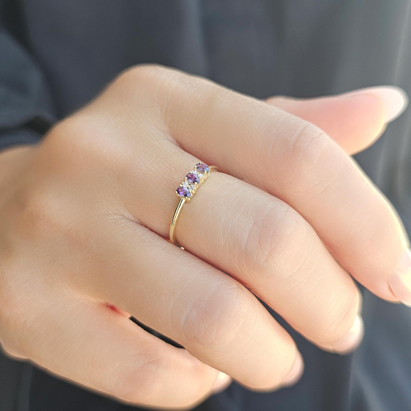 18K Gold Oval Amethsyt and CZ Ring - 2S46AME