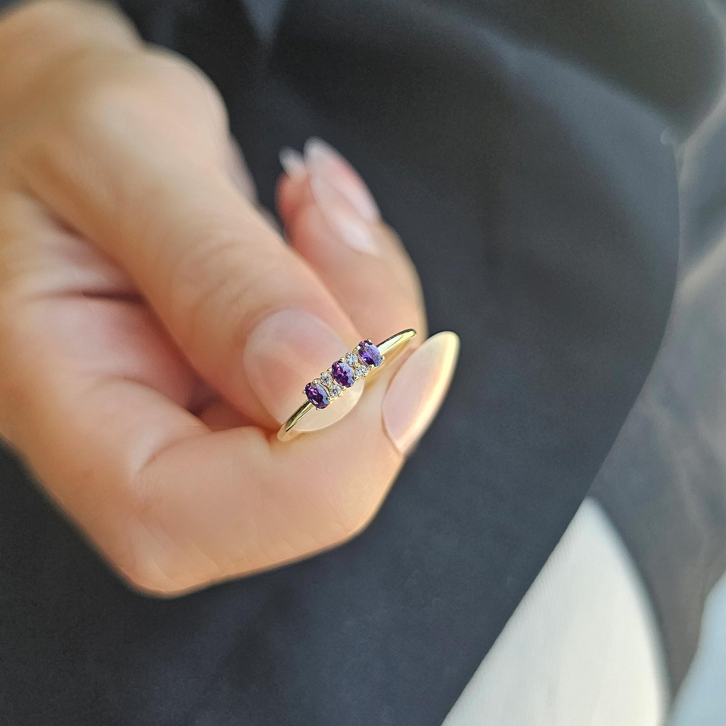 18K Gold Oval Amethsyt and CZ Ring - 2S46AME