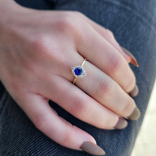 18K Gold Sapphire Halo Cz Ring - 8S62SAP