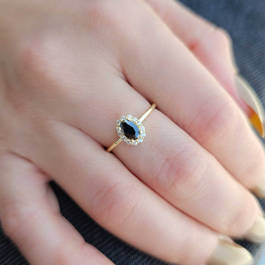 18K Gold Oval Black Onyx Halo Cz Ring - 8S26BLK