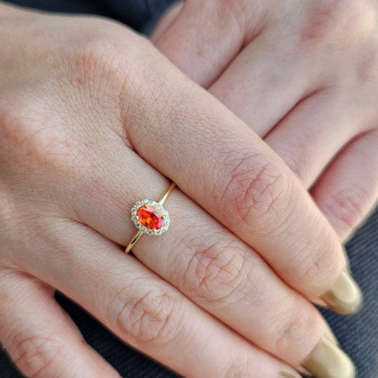 18K Gold Oval Vintage Orange Cz Ring - 8S26ORNG