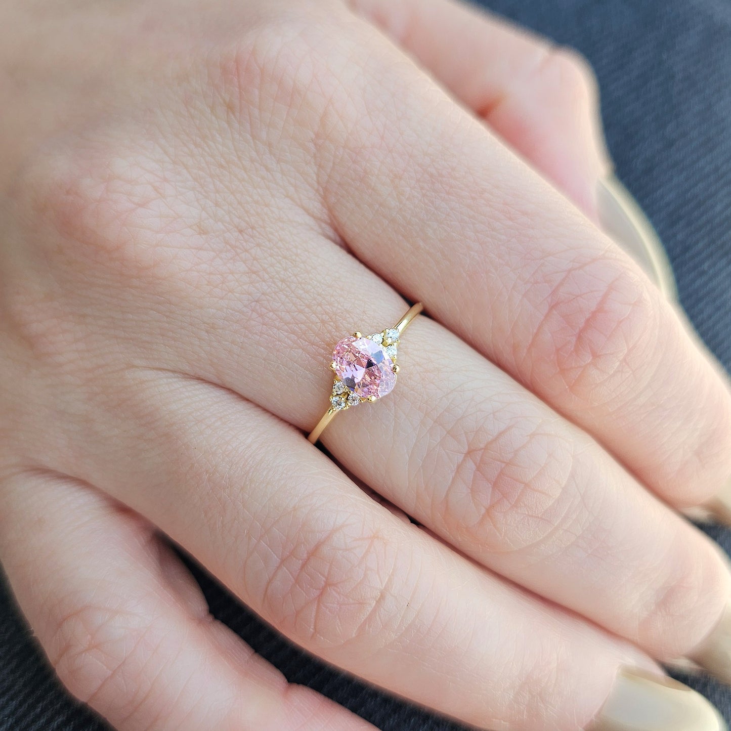 18K Gold Oval and Cz Ring - 8S268PNK