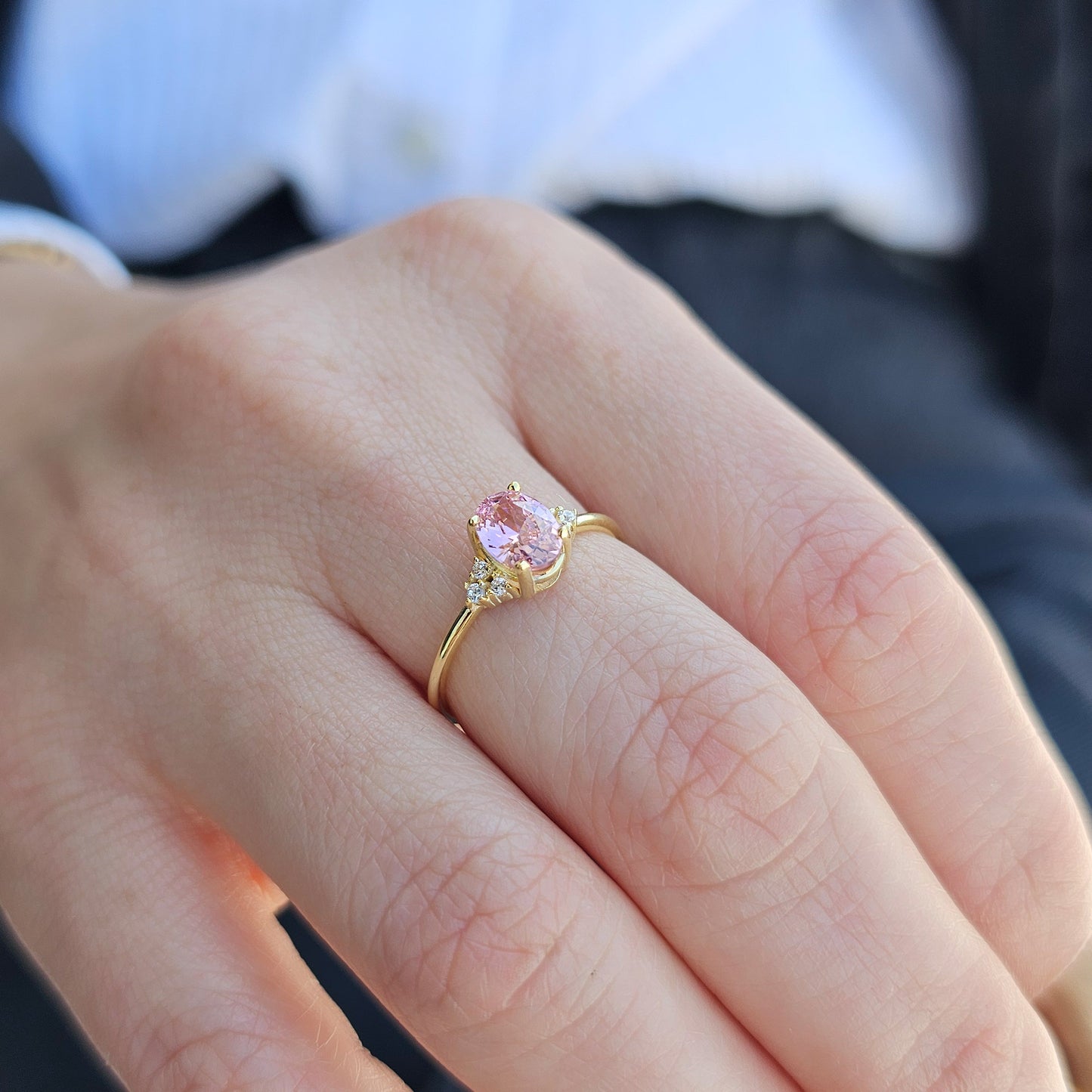 18K Gold Oval and Cz Ring - 8S268PNK