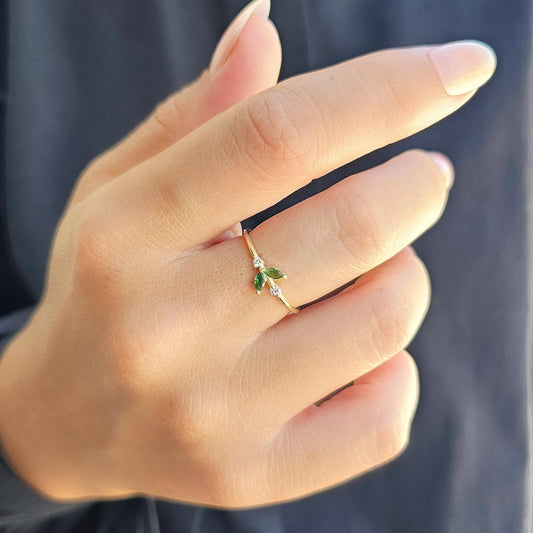 18K Gold Minimalist Marquise Emerald and Cz Ring - 8S8EME