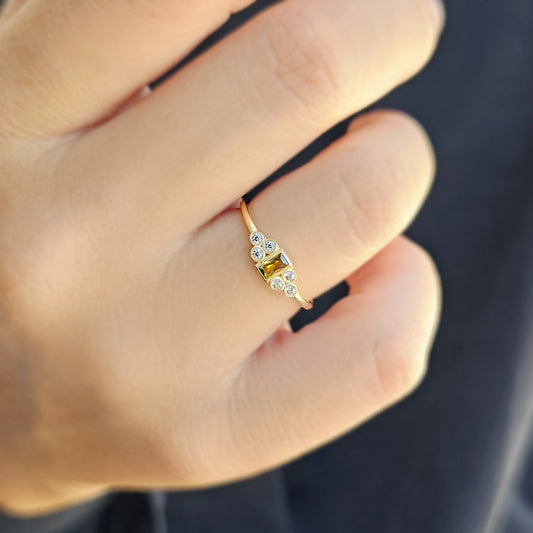 18K Gold Unique Baguette Peridot and Diamond Ring - 8S81PER