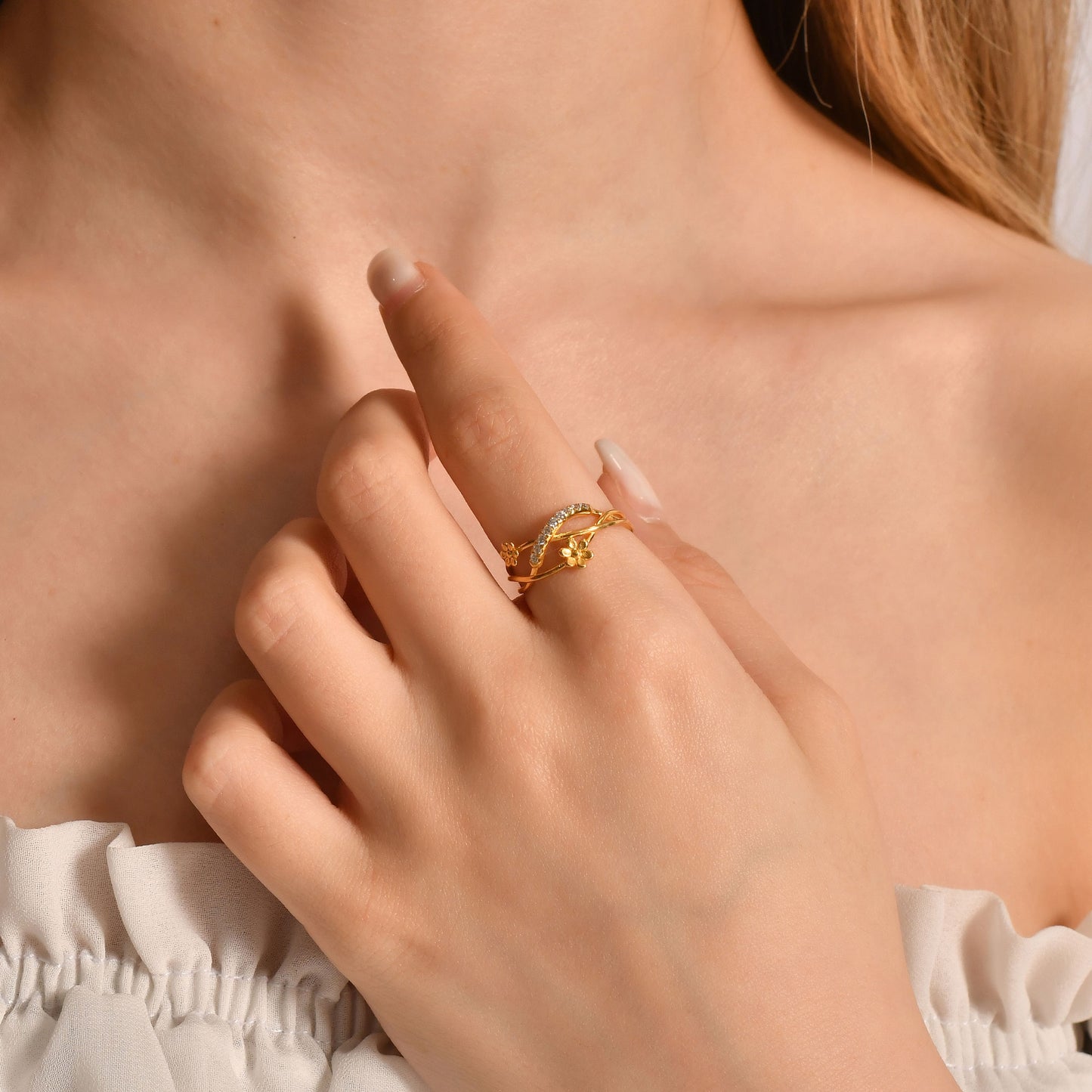 18K Gold Flower Wedding Diamond Ring - LR99
