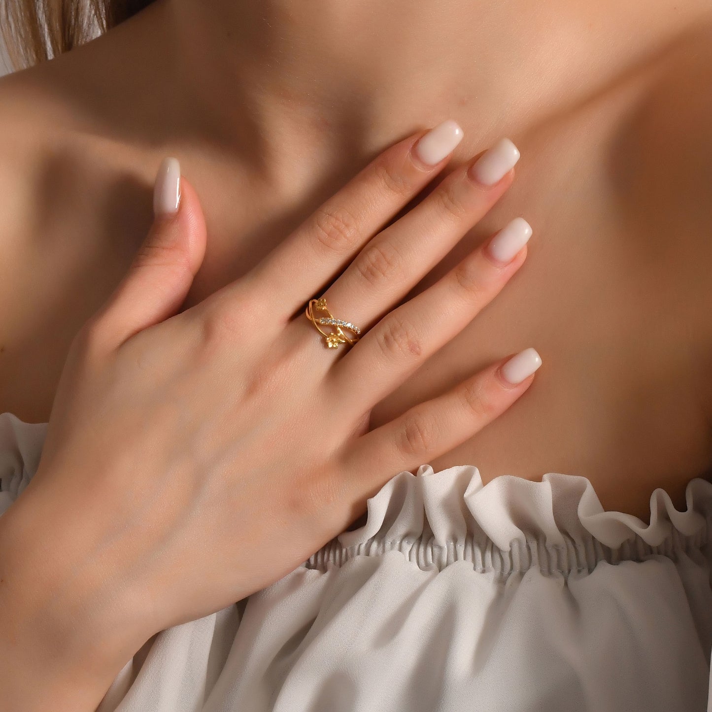18K Gold Flower Wedding Diamond Ring - LR99