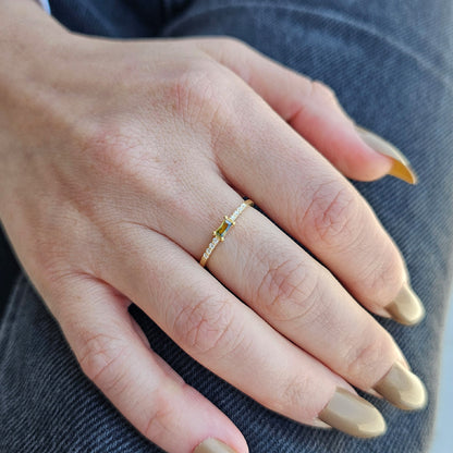 10K Gold Unique Peridot Baguette Cz Ring - 2S2PER