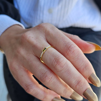 10K Gold Unique Peridot Baguette Cz Ring - 2S2PER