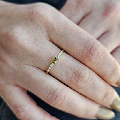 10K Gold Unique Peridot Baguette Cz Ring - 2S2PER