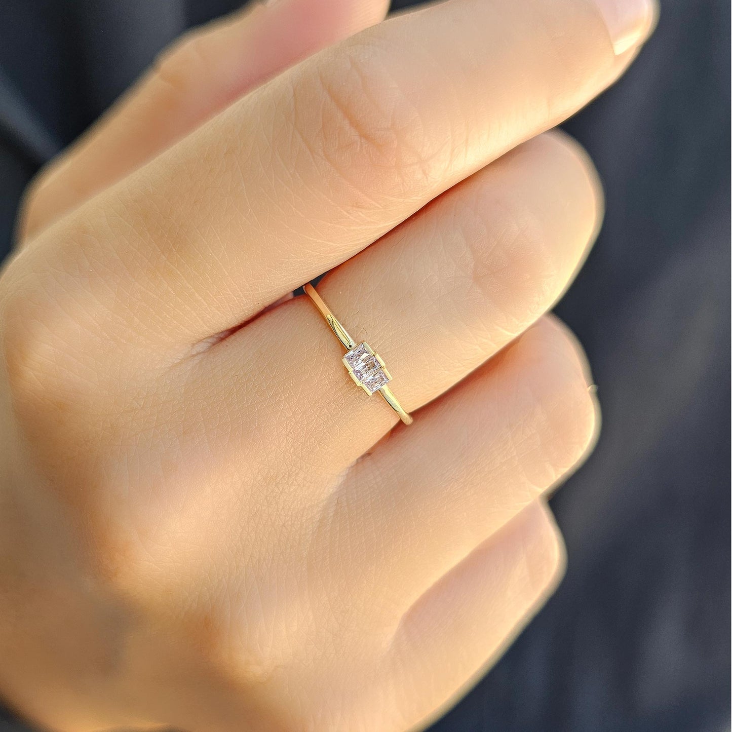 10K Gold Minimalist Lavender Baguette Cut Ring - 2S52LAV