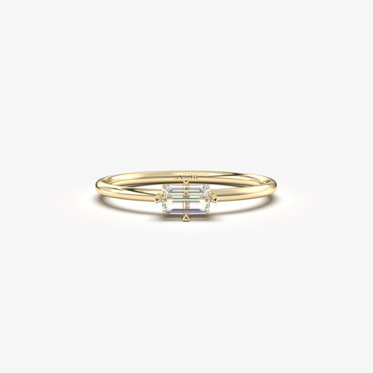 18K Gold Unique Baguette Cut Cz Ring - 2S56