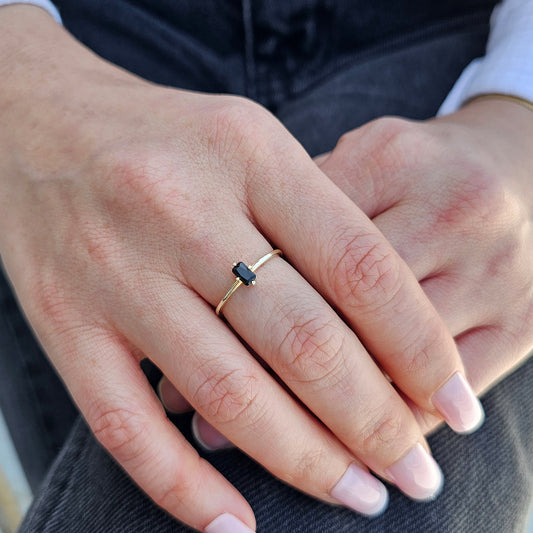 10K Gold Minimalist Baguette Black Onyx Ring - 2S57BLK