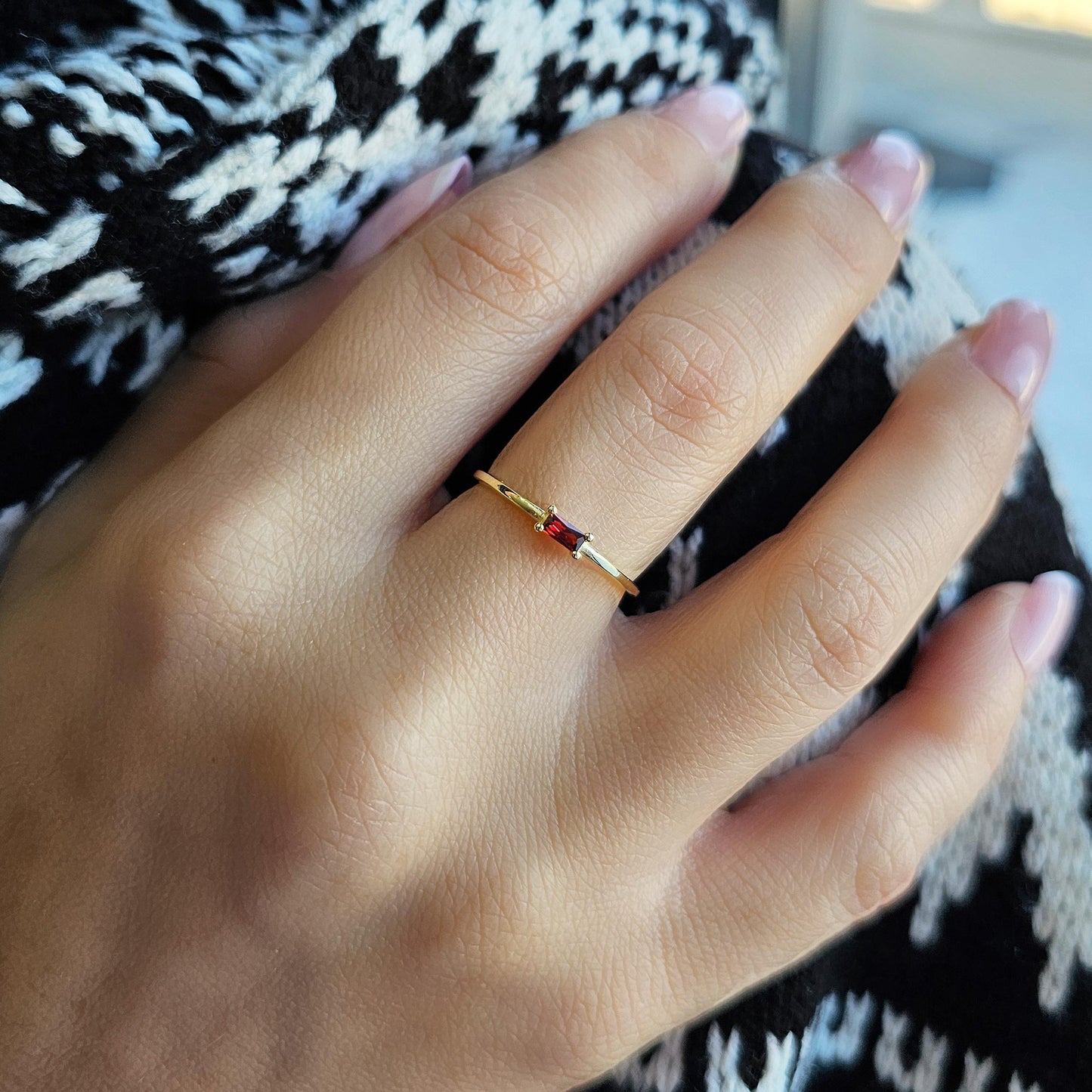 10K Gold Baguette Garnet Minimalist Ring - 2S58GAR