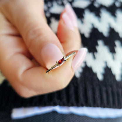 10K Gold Baguette Garnet Minimalist Ring - 2S58GAR