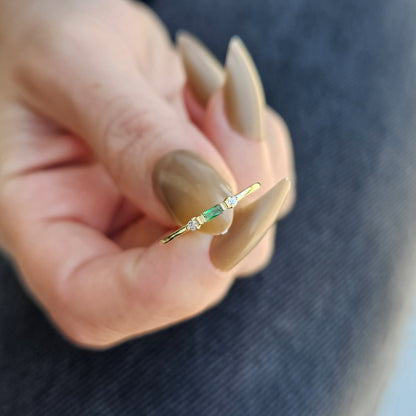 10K Gold Minimalist Baguette Emerald and Cz Ring - 2S6EME
