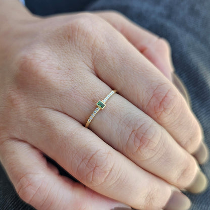 10K Solid Gold Baguette Emerald and Cz Ring - 2S80EME