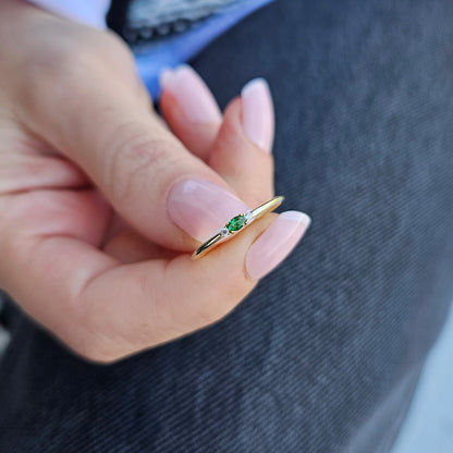 14K Gold Emerald Oval and Diamond Minimalist Ring - 2S84EME
