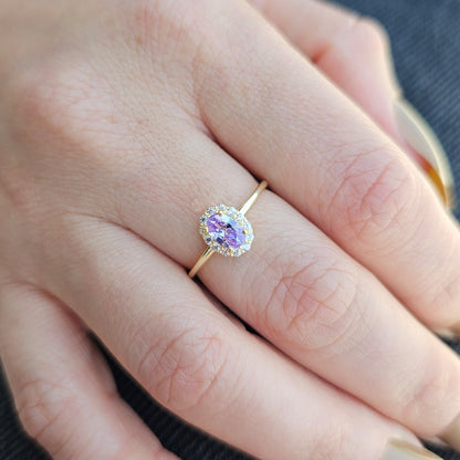 14K Gold Oval Solitaire Lavender Cz Ring - 8S26LAV