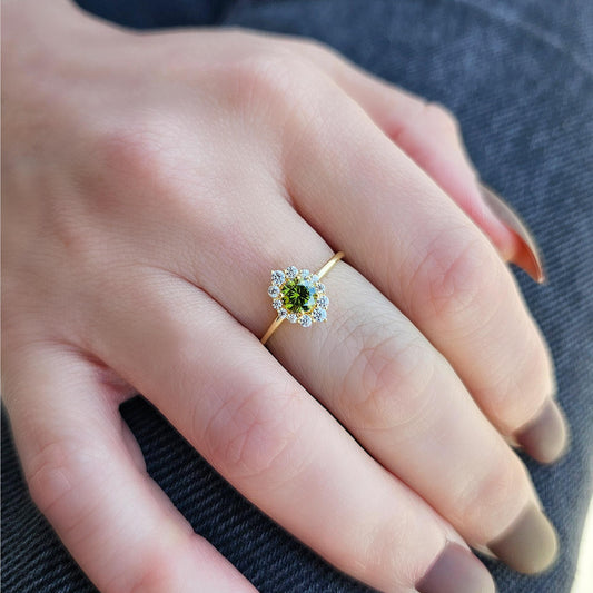 10K Gold Solitaire Peridot and Cz Ring  - 8S62PER