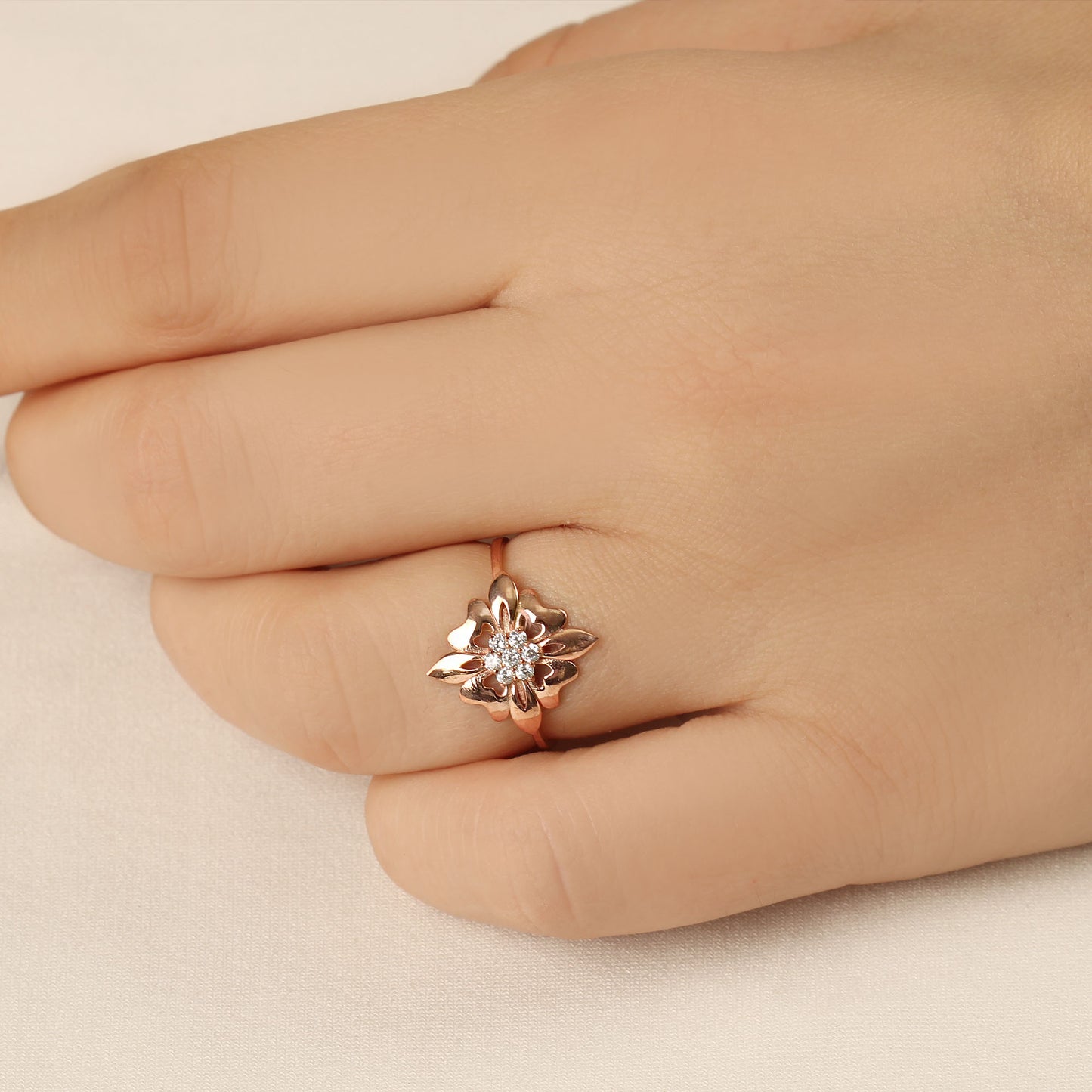 18K Gold Art Deco Ring - LR67