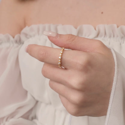10K Gold Minimalist Wedding Diamond Ring - 2S18
